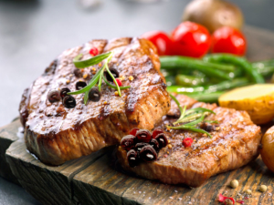 Steak-mit-Rot-weinperlen